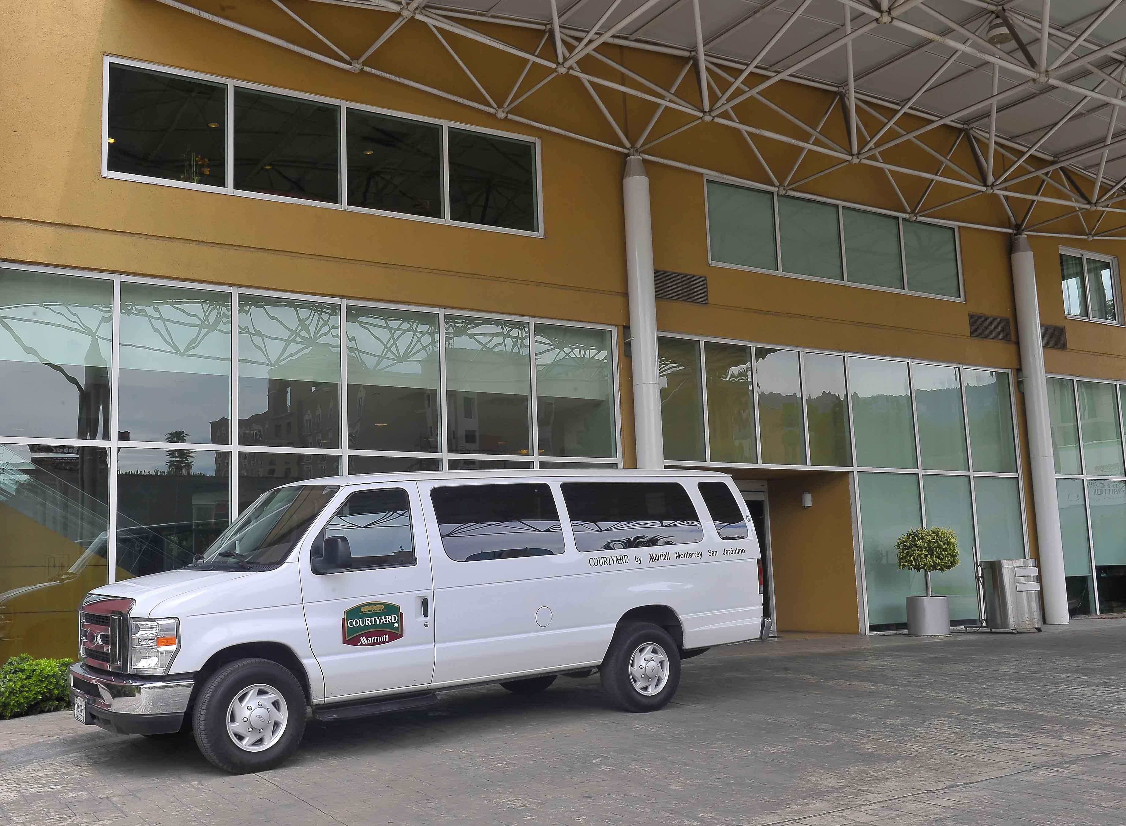 Courtyard Monterrey San Jeronimo Hotel Екстериор снимка