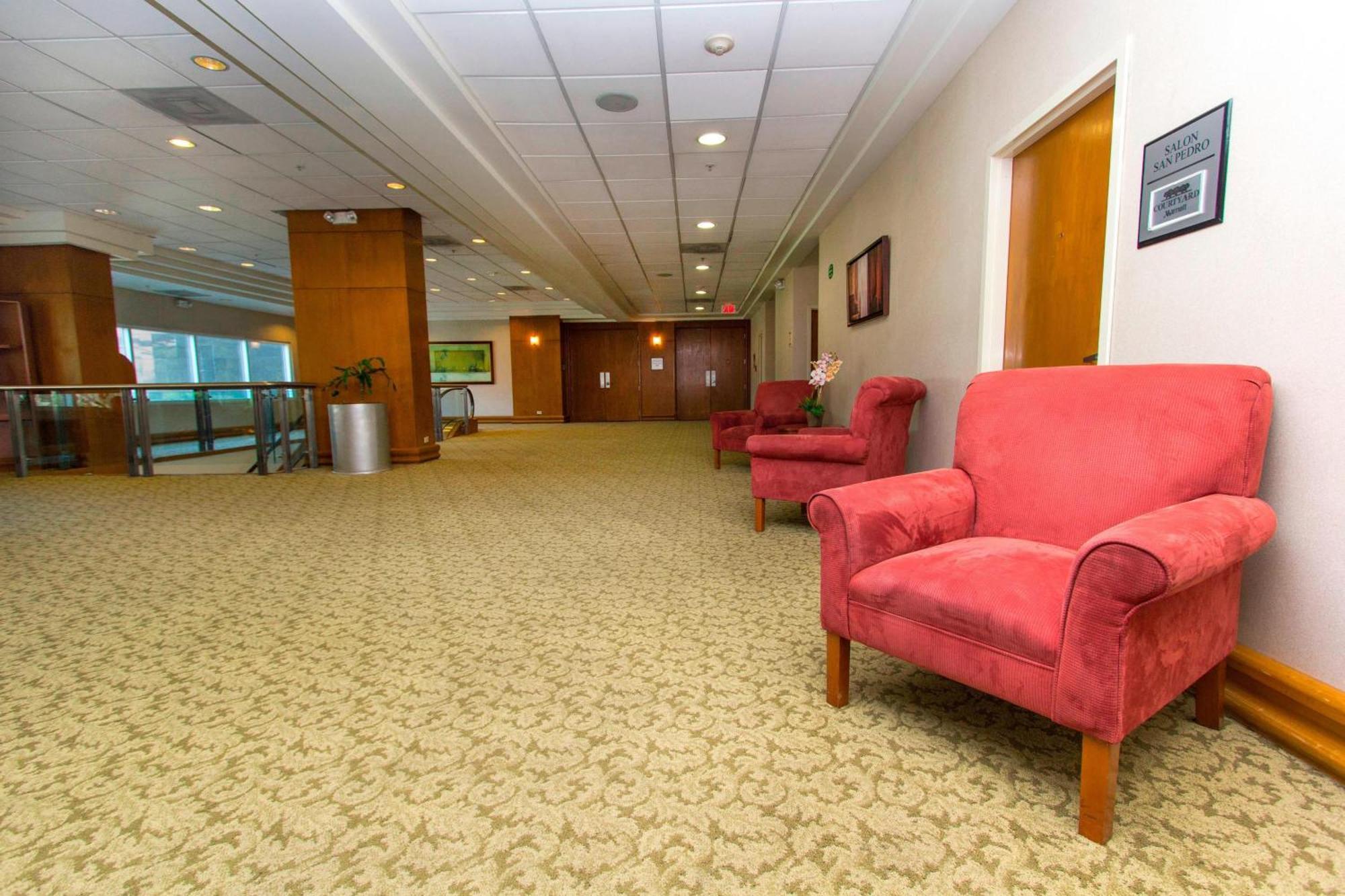Courtyard Monterrey San Jeronimo Hotel Екстериор снимка