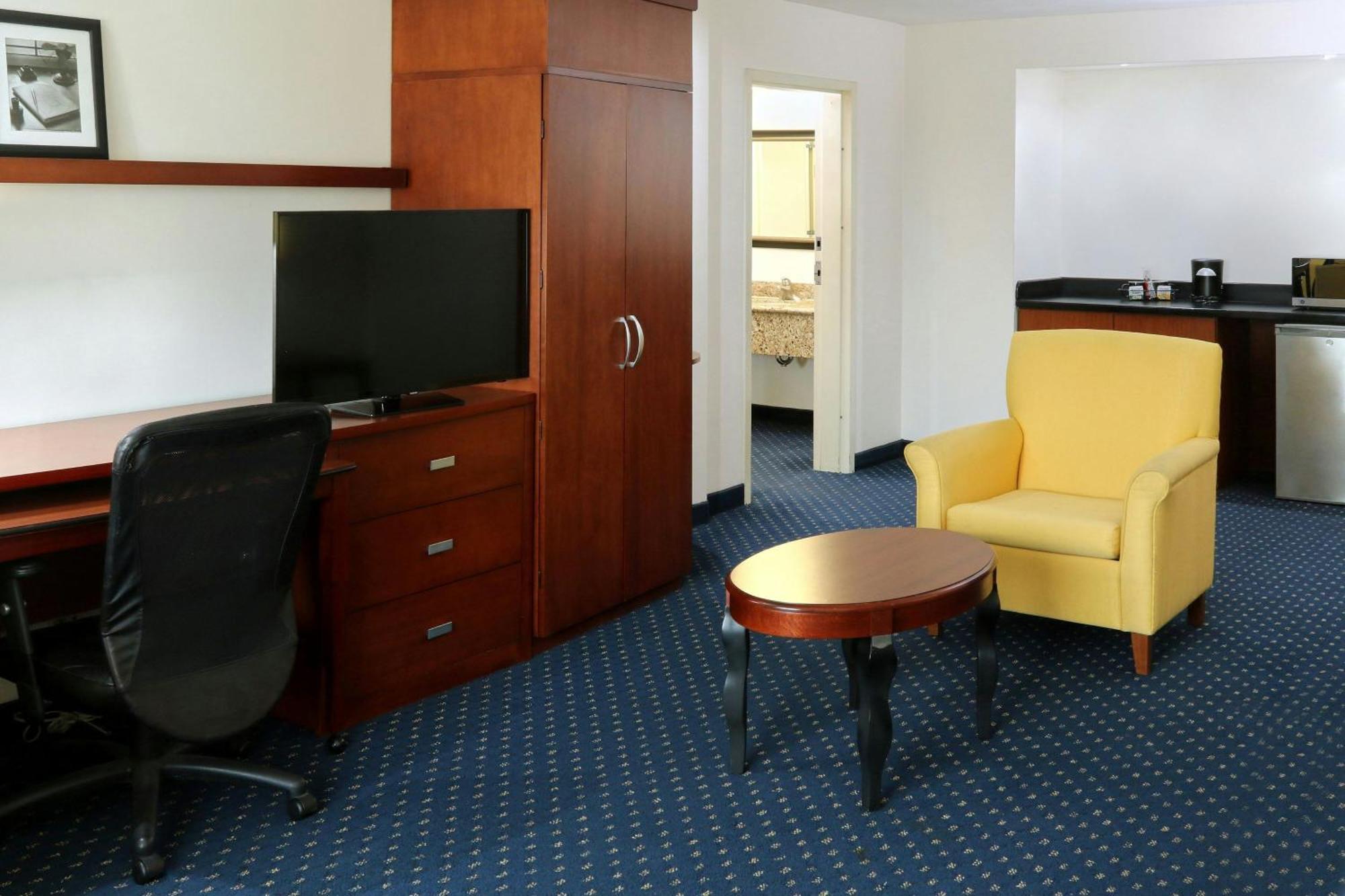 Courtyard Monterrey San Jeronimo Hotel Екстериор снимка