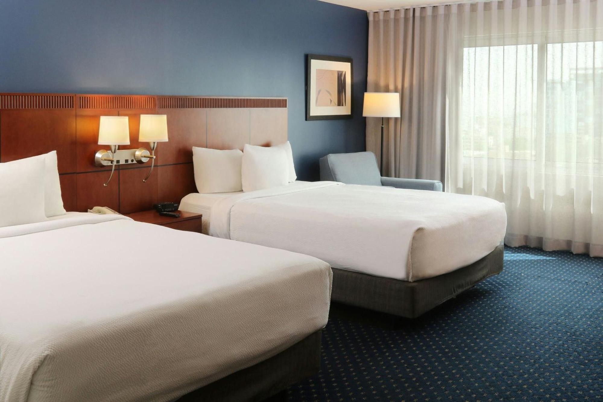 Courtyard Monterrey San Jeronimo Hotel Екстериор снимка