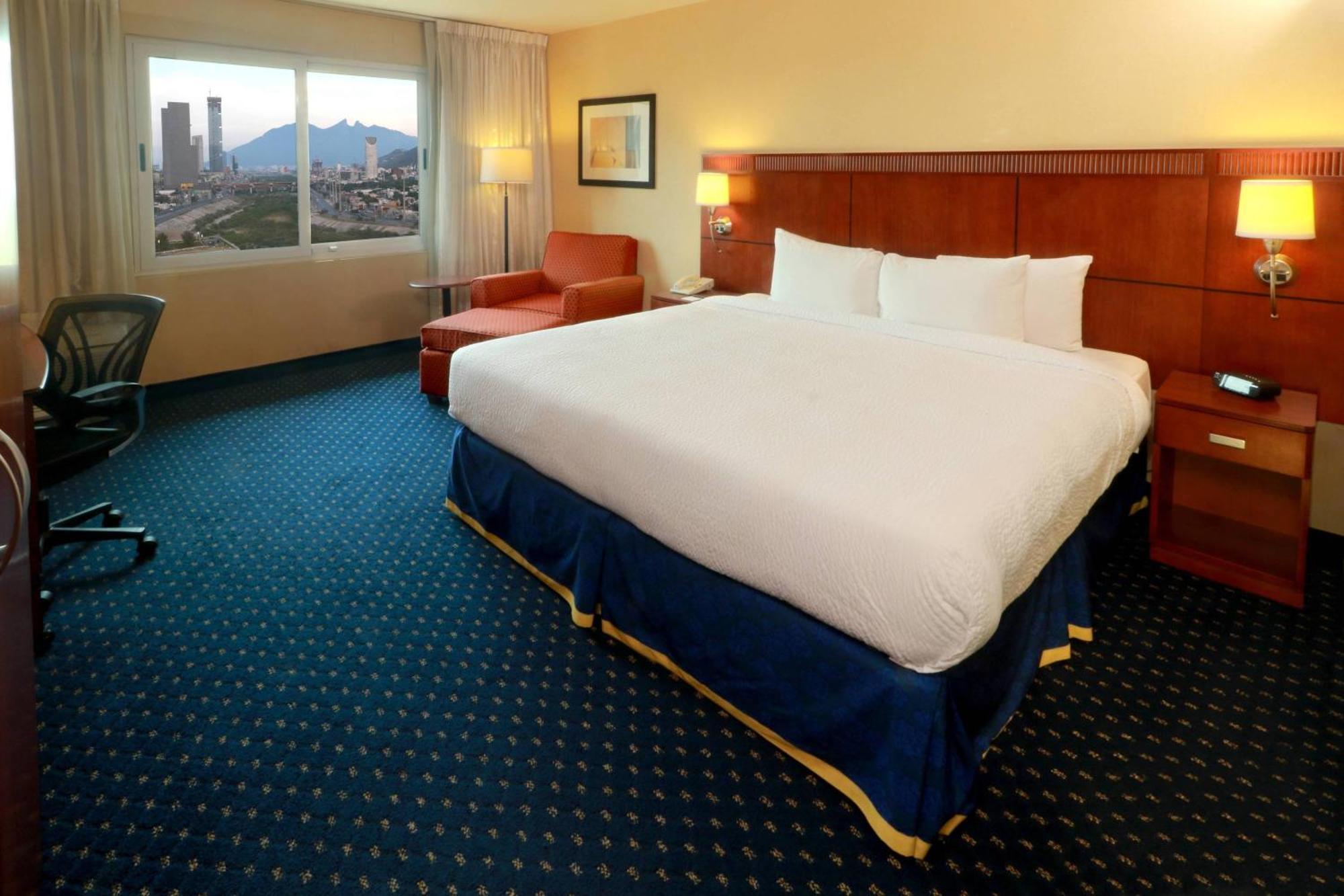 Courtyard Monterrey San Jeronimo Hotel Екстериор снимка